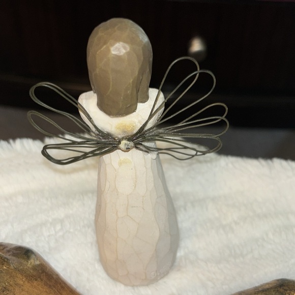 Willow Tree By Demacco “Sign Of Love” Sculpture Hand Painted/ handmade Figurine - Picture 2 of 5